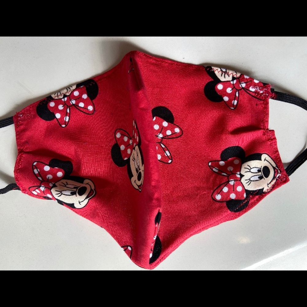 Minnie Mouse Mask - Picture 2 of 3